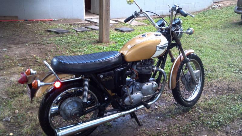 CLASSIC 1972 TRIUMPH BONNEVILLE T120