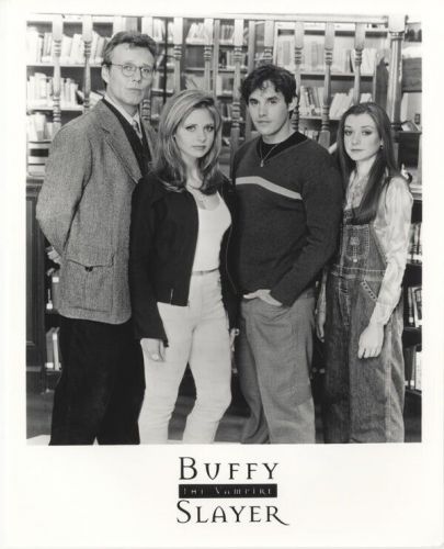 Buffy vampire slayer sarah michelle gellar anthony head cast original photo