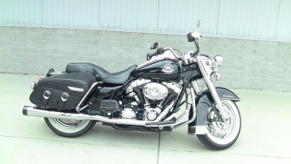 2008 harley-davidson flhrc road king classic  touring 