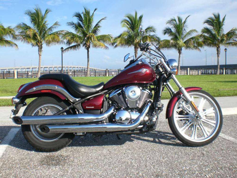 2011 kawasaki vulcan 900 custom  cruiser 