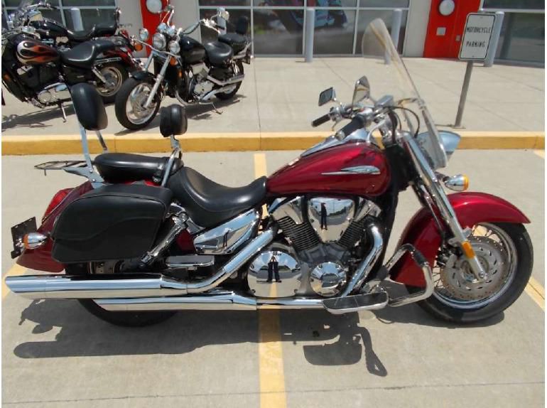 2005 honda vtx 1300s  cruiser 