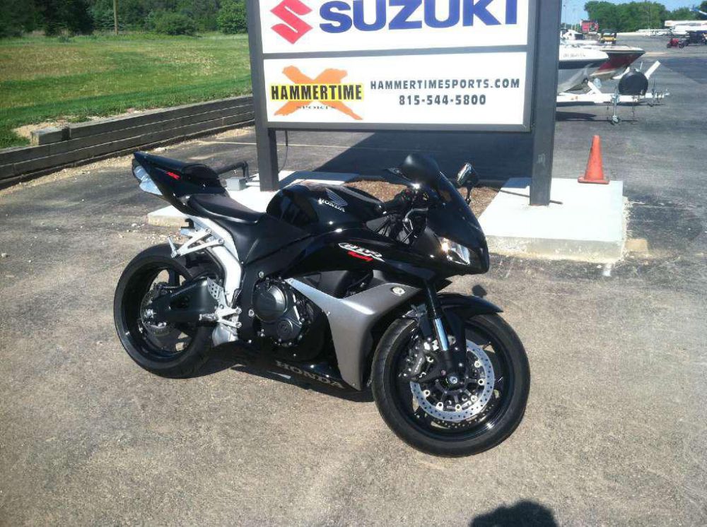 2007 honda cbr600rr  sportbike 