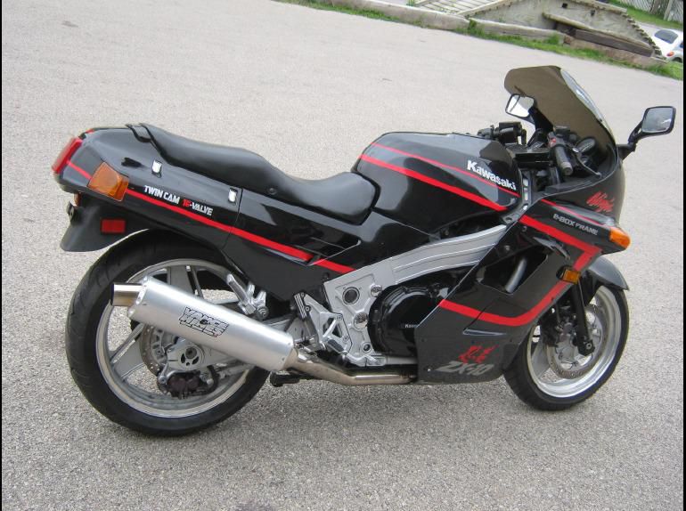 Кавасаки zx10r 1990