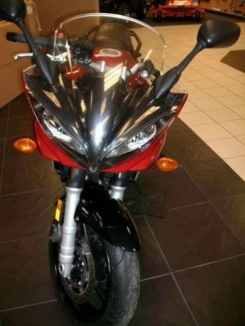 2006 yamaha fz6  sportbike 