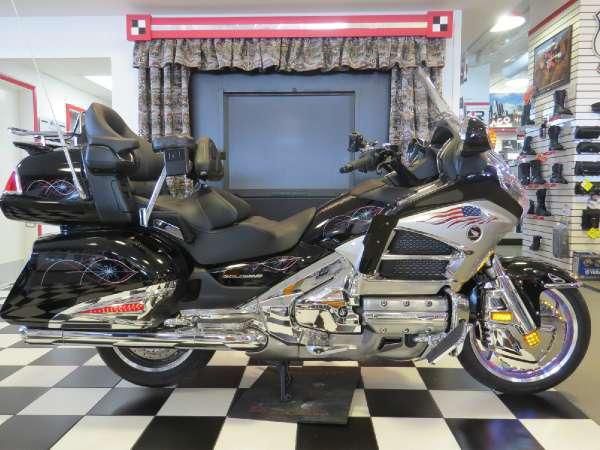 2012 honda gold wing audio comfort (gl18hpm)  touring 