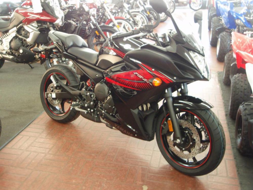 2012 yamaha fz6r  sportbike 