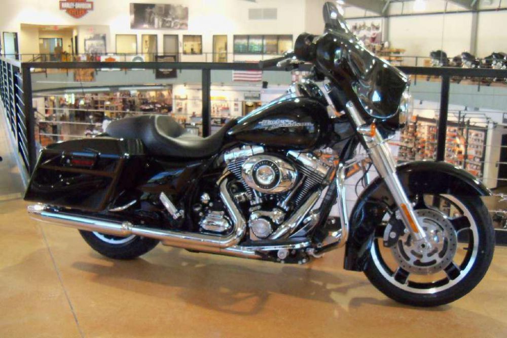 2011 harley-davidson flhx street glide  touring 