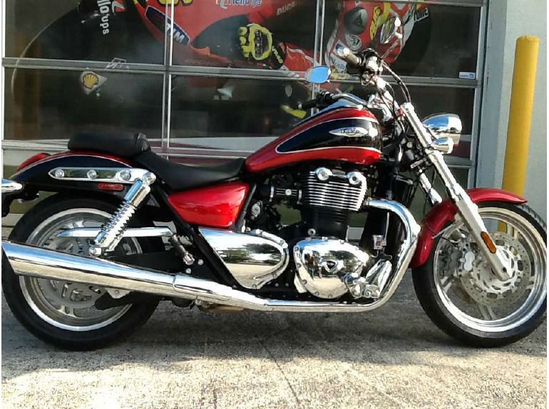 2012 triumph thunderbird abs - cranberry red 