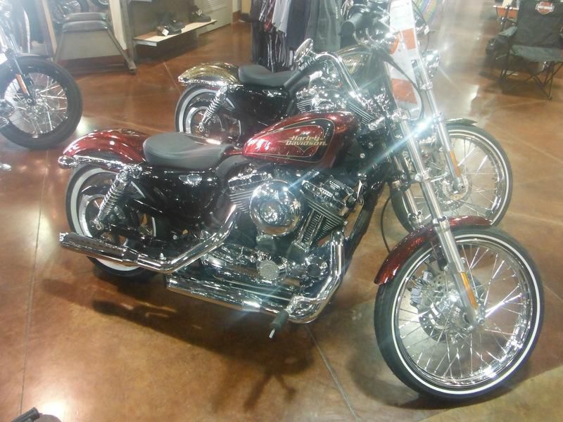 2013 harley-davidson xl1200v - seventy-two  standard 