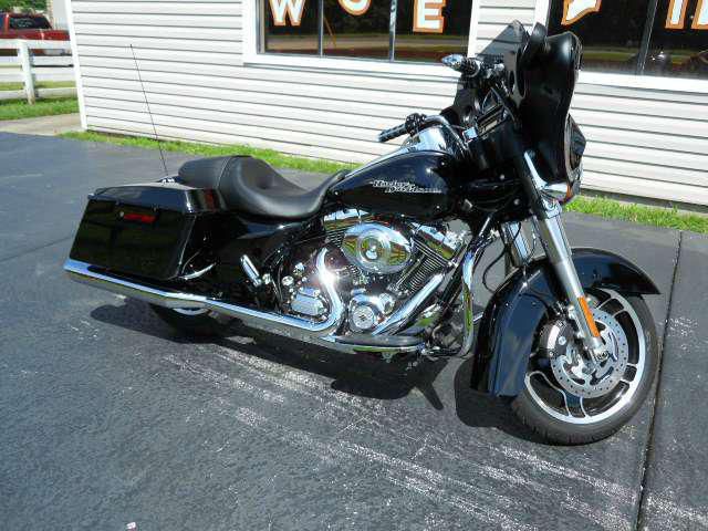 2011 harley-davidson flhx street glide  touring 