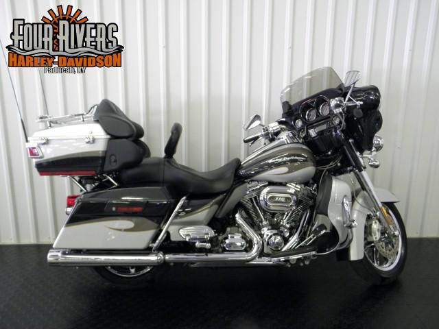 2013 Harley-Davidson FLHTCUSE8 - CVO Ultra Classic Electra Gl Touring 