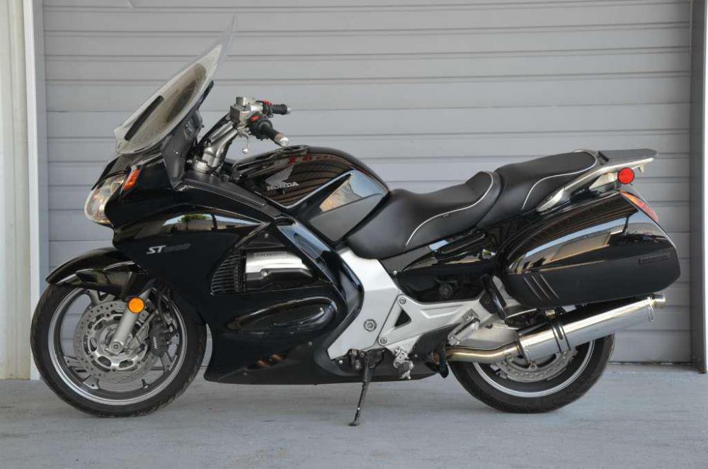 Honda st1300