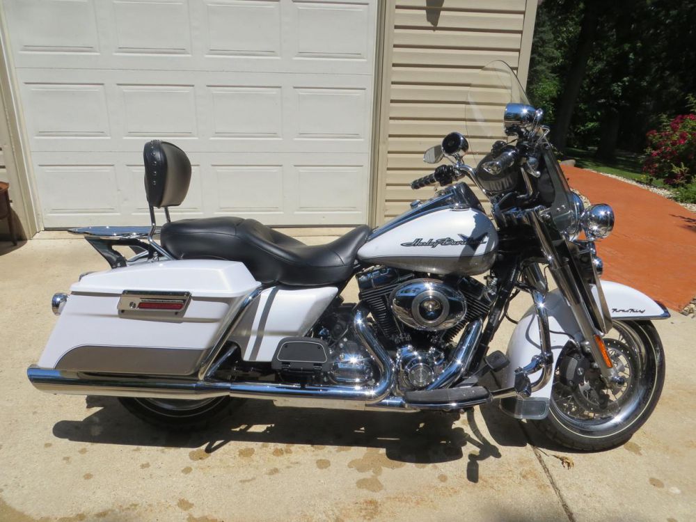 2009 harley-davidson road king classic touring 