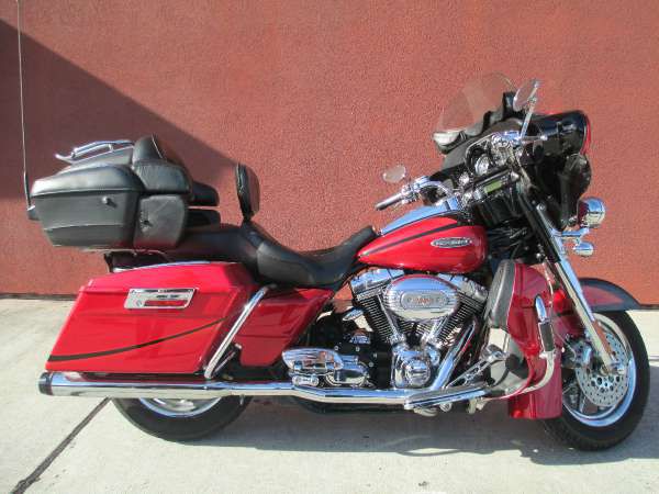 2007 Harley-Davidson CVO Screamin&#039; Eagle Ultra Classic Electra Glide