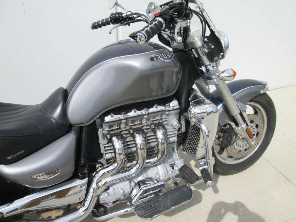 buy-2007-triumph-rocket-iii-classic-cruiser-on-2040-motos