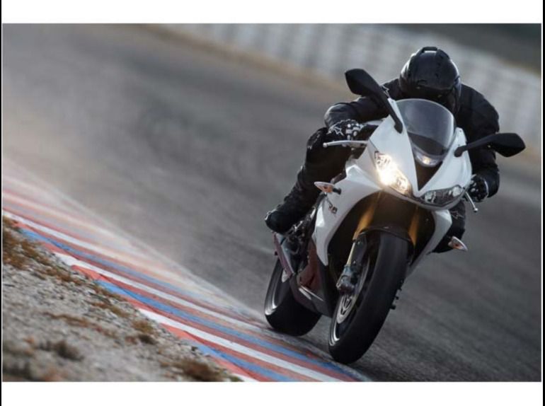 2013 triumph daytona 675r - crystal white / phantom b 675 