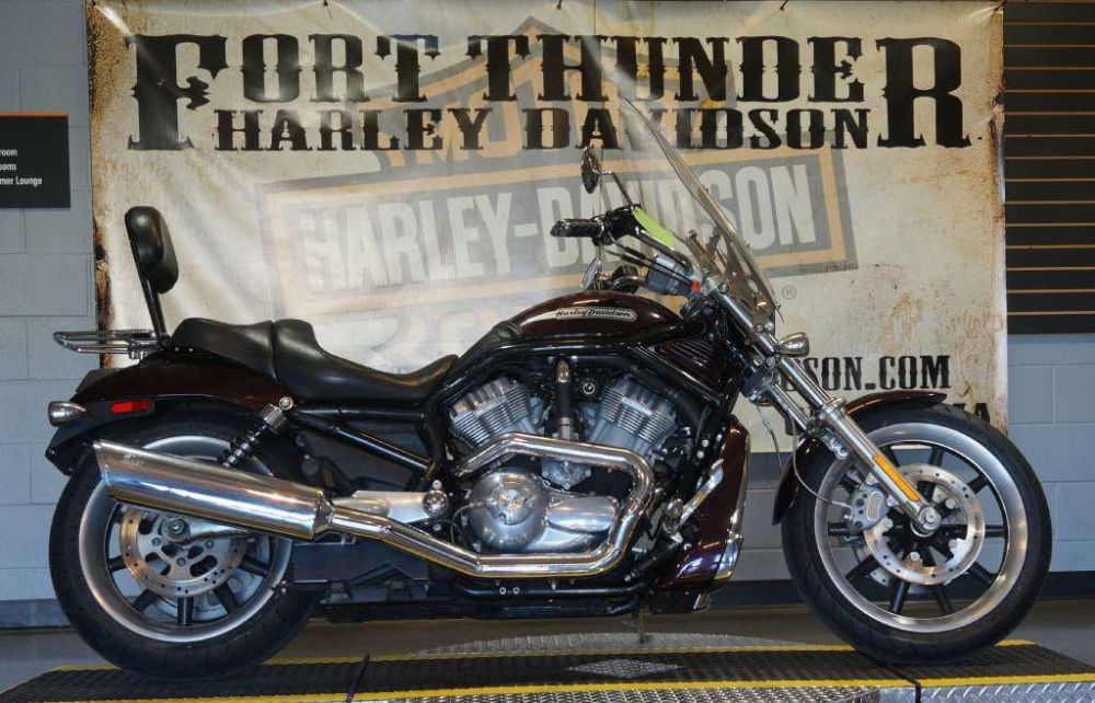 2005 harley-davidson vrscb v-rod  cruiser 