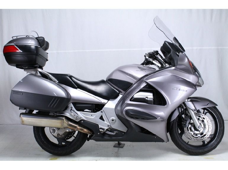 2003 honda st1300 