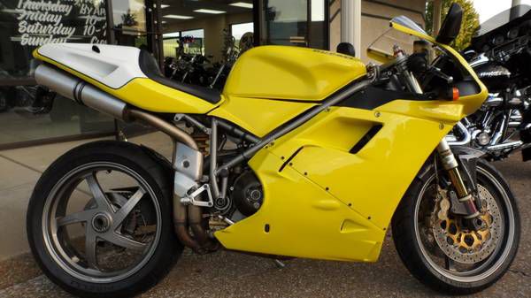 01 ducati 748s