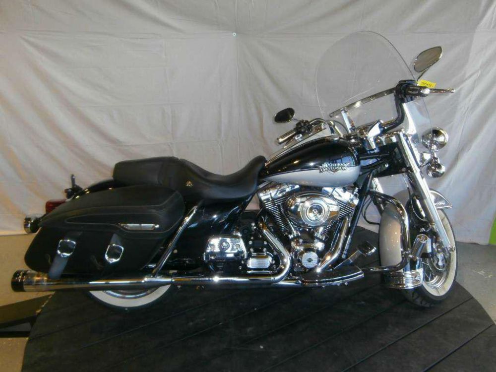 2012 harley-davidson flhrc road king classic  touring 