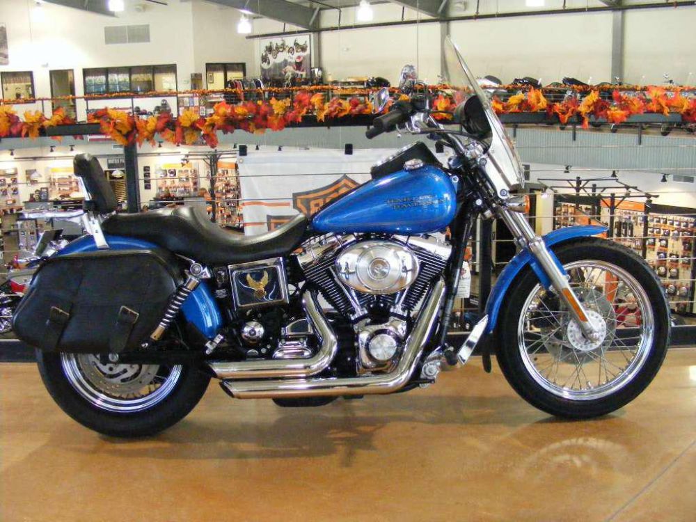 Harley Davidson Dyna посадка