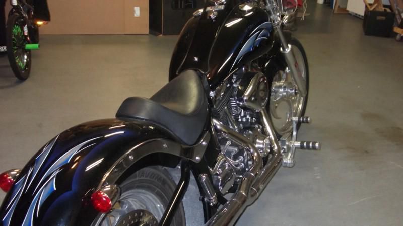 2005 RED HORSE CUSTOM SOFTAIL WITH HARLEY 88 CI TWIN CAM