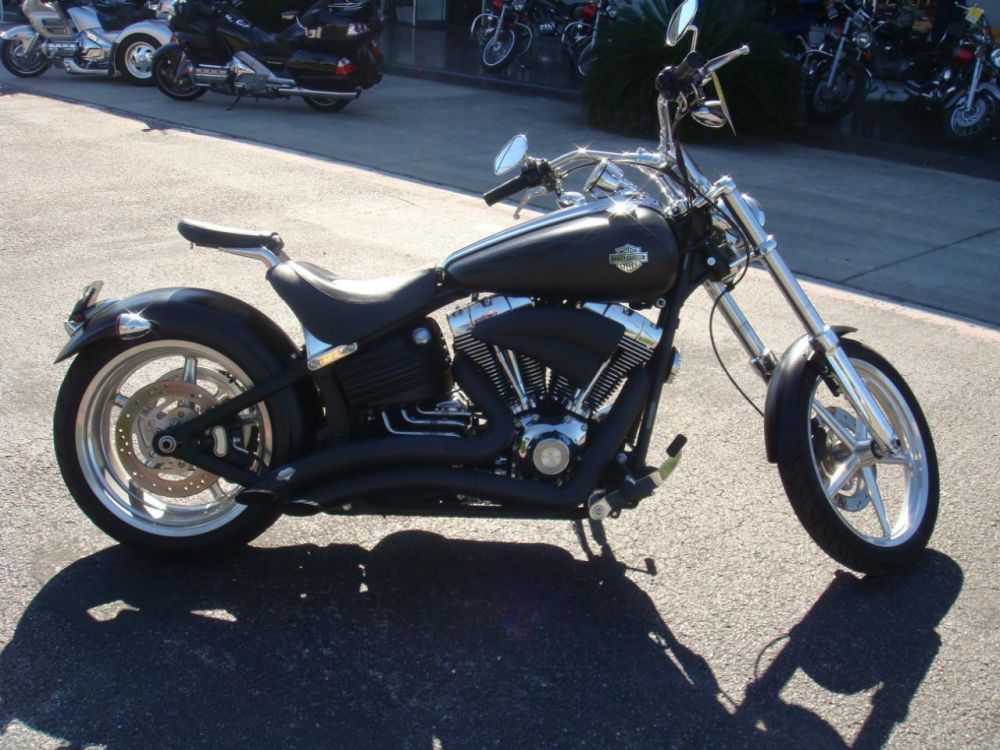 2010 harley-davidson softail rocker cruiser 