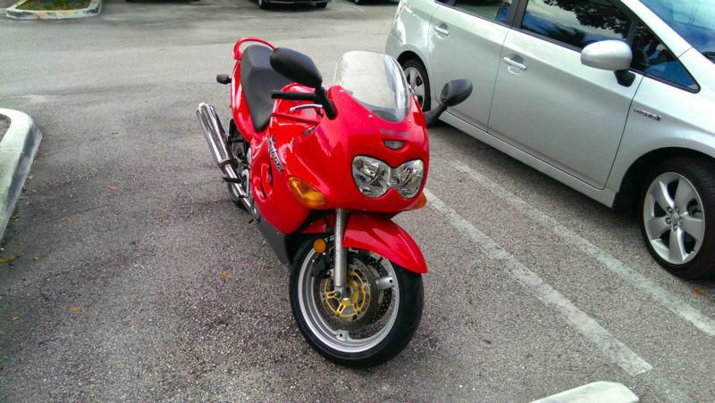 99 red suzuki katana gsx600f clean bike