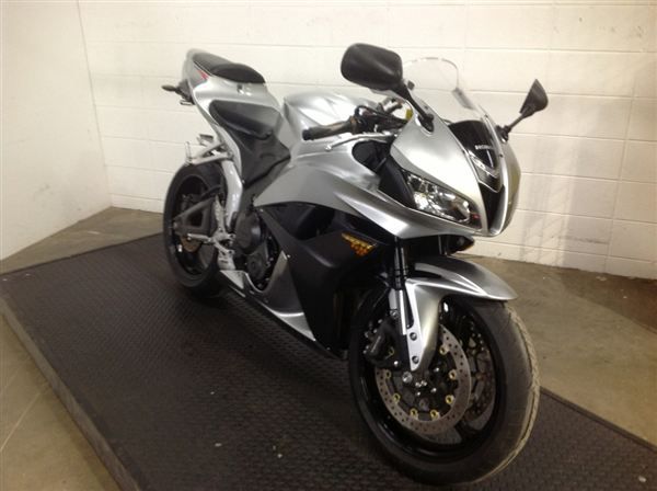 2008 honda cbr600rr