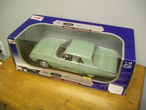 Anson Classics Collectibles American Muscle 1:18 Diecast 1963 Ford Thunderbird