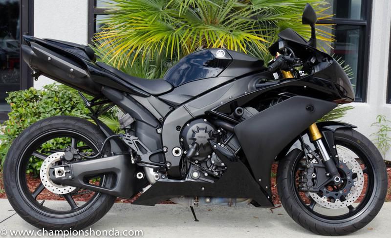 2008 yamaha yzf r1   