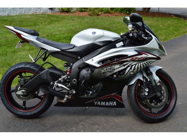 2012 yamaha yzf-r6 