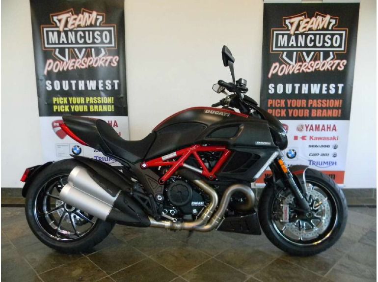 2013 ducati diavel carbon 