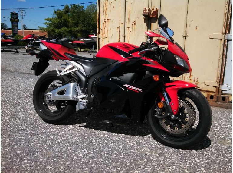 2011 honda cbr 600rr 