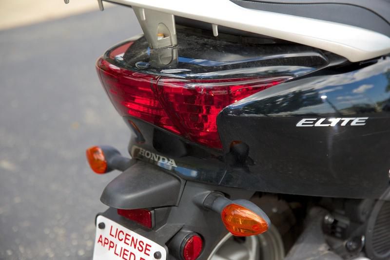 2010 honda elite  moped 