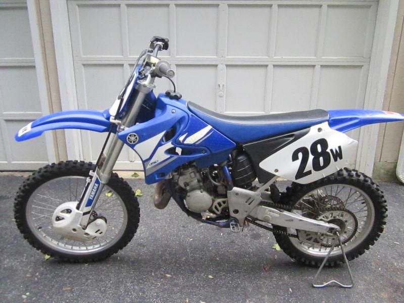 Кроссовый мотоцикл yz125