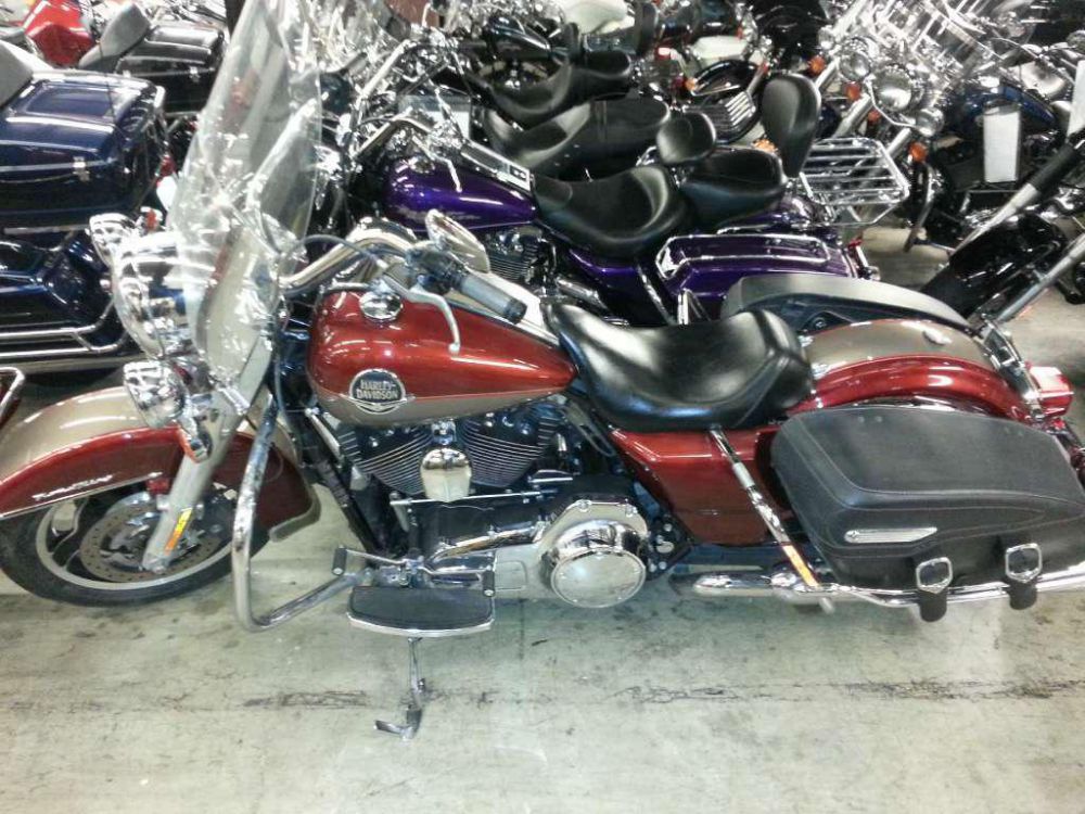 2009 harley-davidson flhrc road king classic  touring 