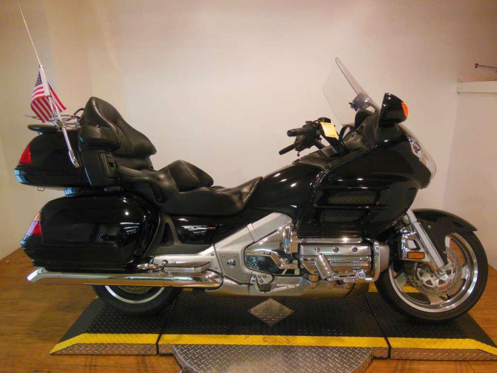 2004 Honda Gold Wing (GL1800) Touring 