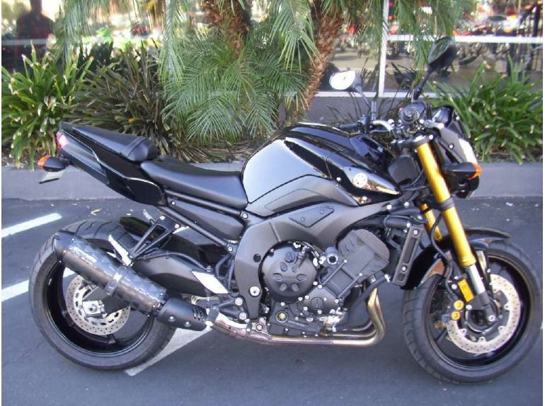 2011 yamaha fz8 