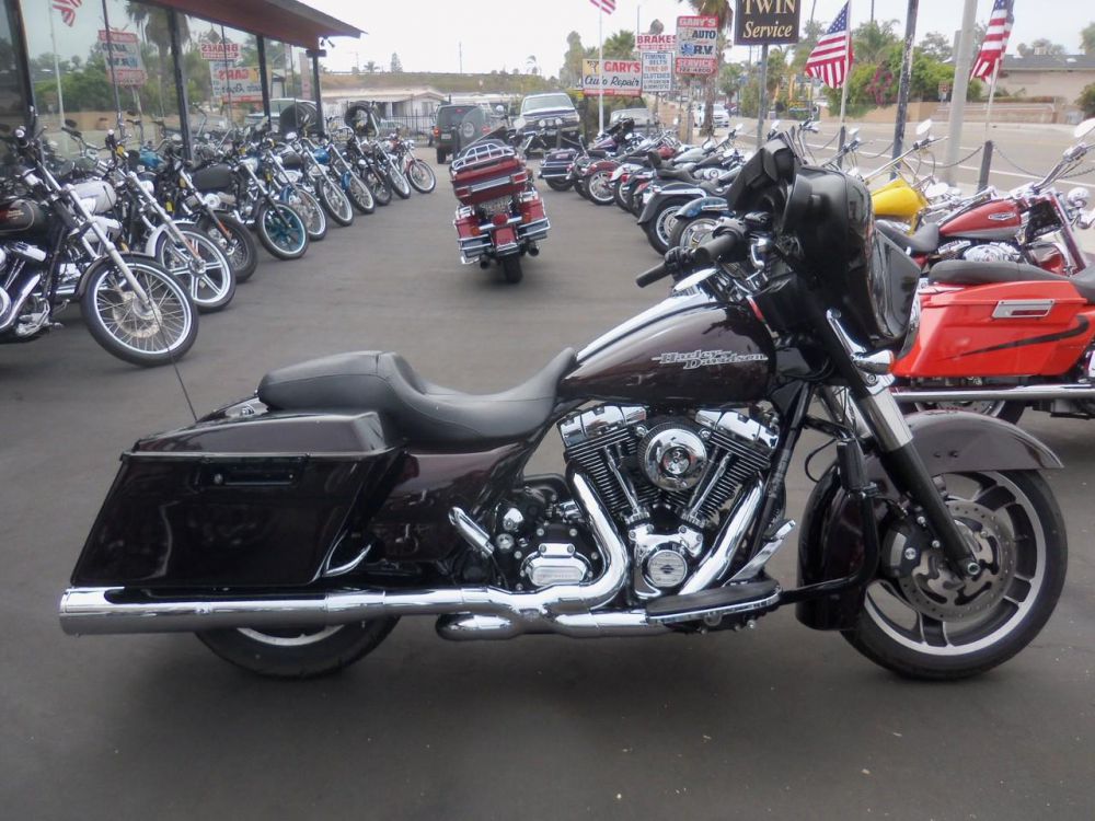 2011 harley-davidson street glide flhxi  touring 