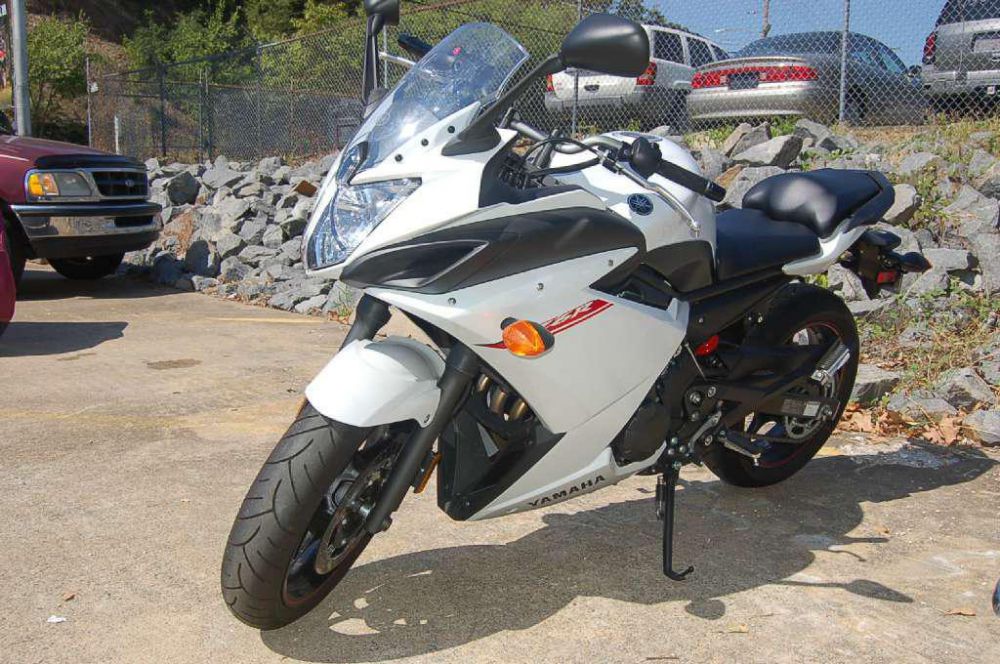 2012 yamaha fz6r  sportbike 