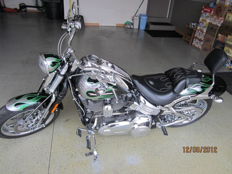 2009 fxstsse3 cvo screaming eagle springer