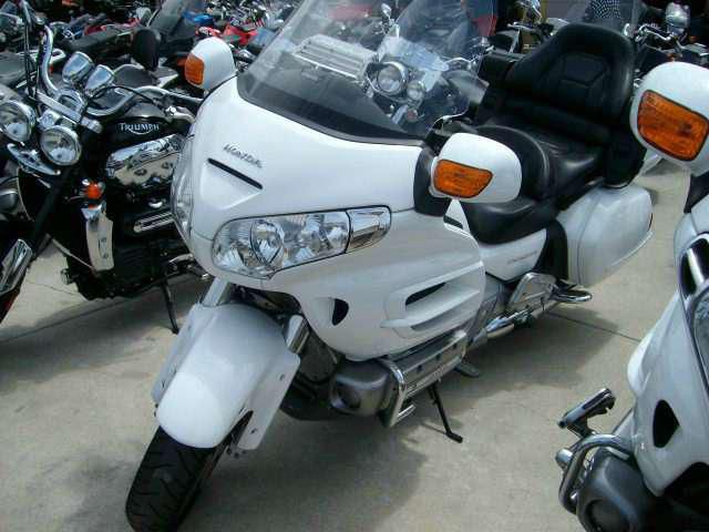 2006 honda gold wing premium audio (gl18p)  touring 