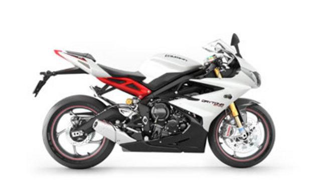 2013 triumph daytona 675r  sportbike 