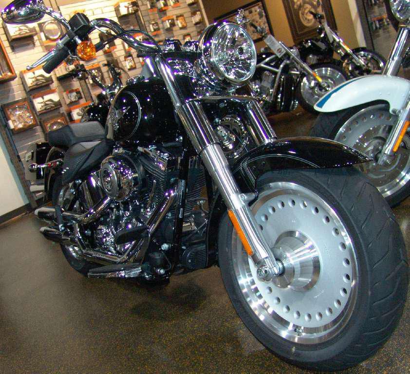 2011 harley-davidson flstf softail fat boy  cruiser 