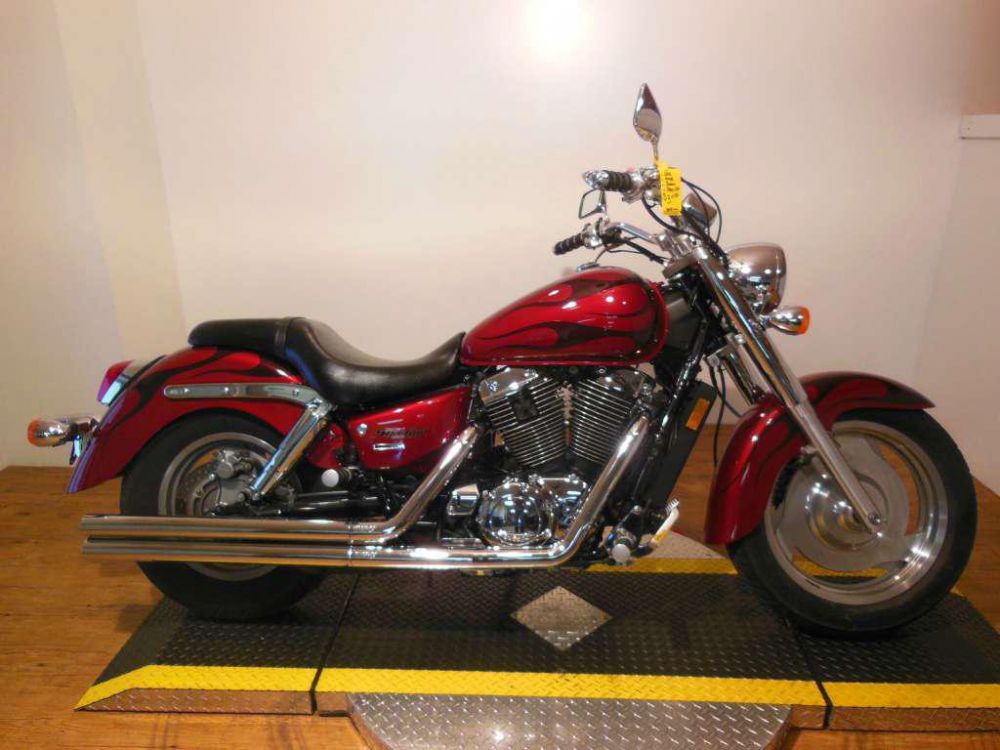 2002 honda shadow sabre  cruiser 