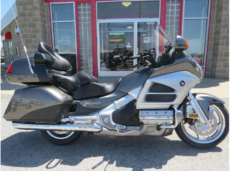 2013 honda gold wing audio comfort  touring 