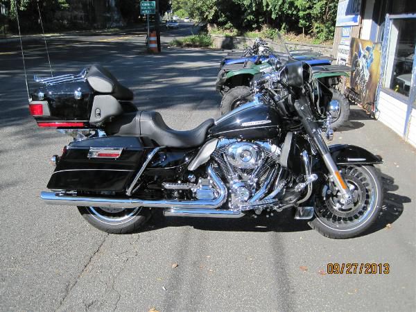 2013 Harley-Davidson FLHTCU Ultra Classic Electra Glide