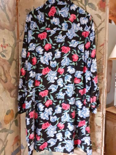 Vento amaro long shirt-dress or tunic 54&#034; chest 42&#034; long, blue pink blk floral