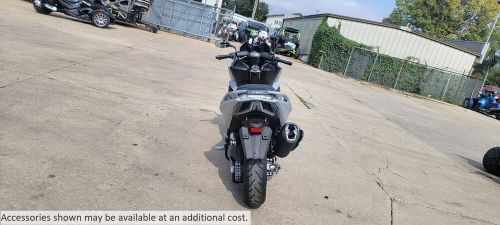 2023 kymco ak 550i